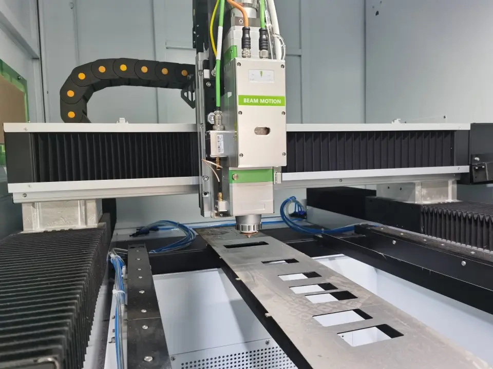 Desktop Fiber Laser Cutting Machine Gas Selection and Operating Cost Analysis